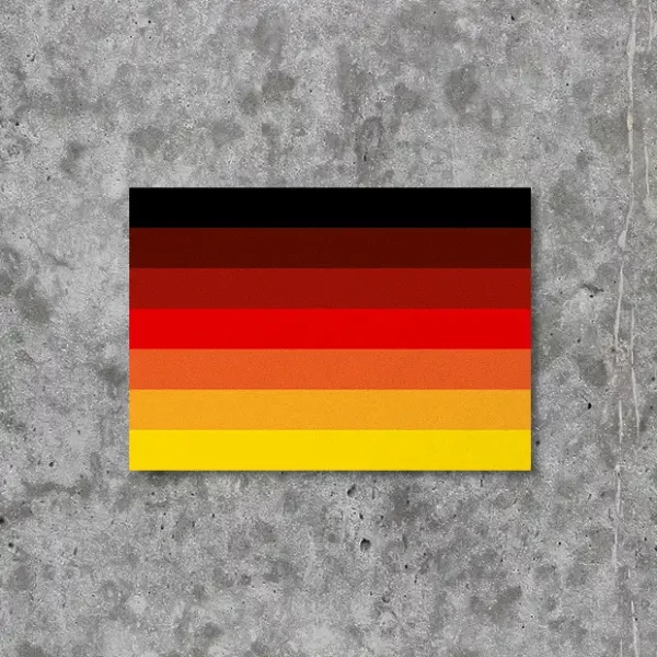 Sticker Aufkleber, Stolzmonat Flagge mit sieben Farbabstufungen von Schwarz zu Rot zu Gold, angelehnt an die Regenbogenflagge